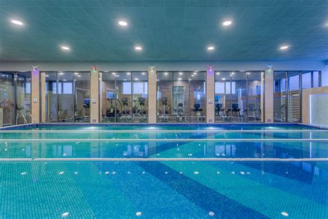 RIN Airport Hotel .